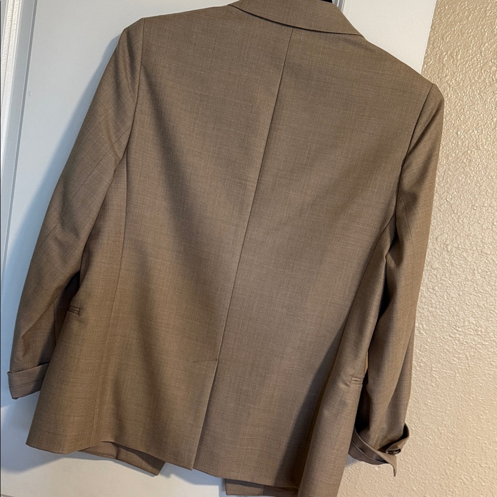 Banana Republic Tan Women's Blazer - Picture 2 of 5